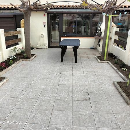 Antiqua Roma Spqr Domus Villa ปอร์-ลา-นูแวลล์ ภายนอก รูปภาพ